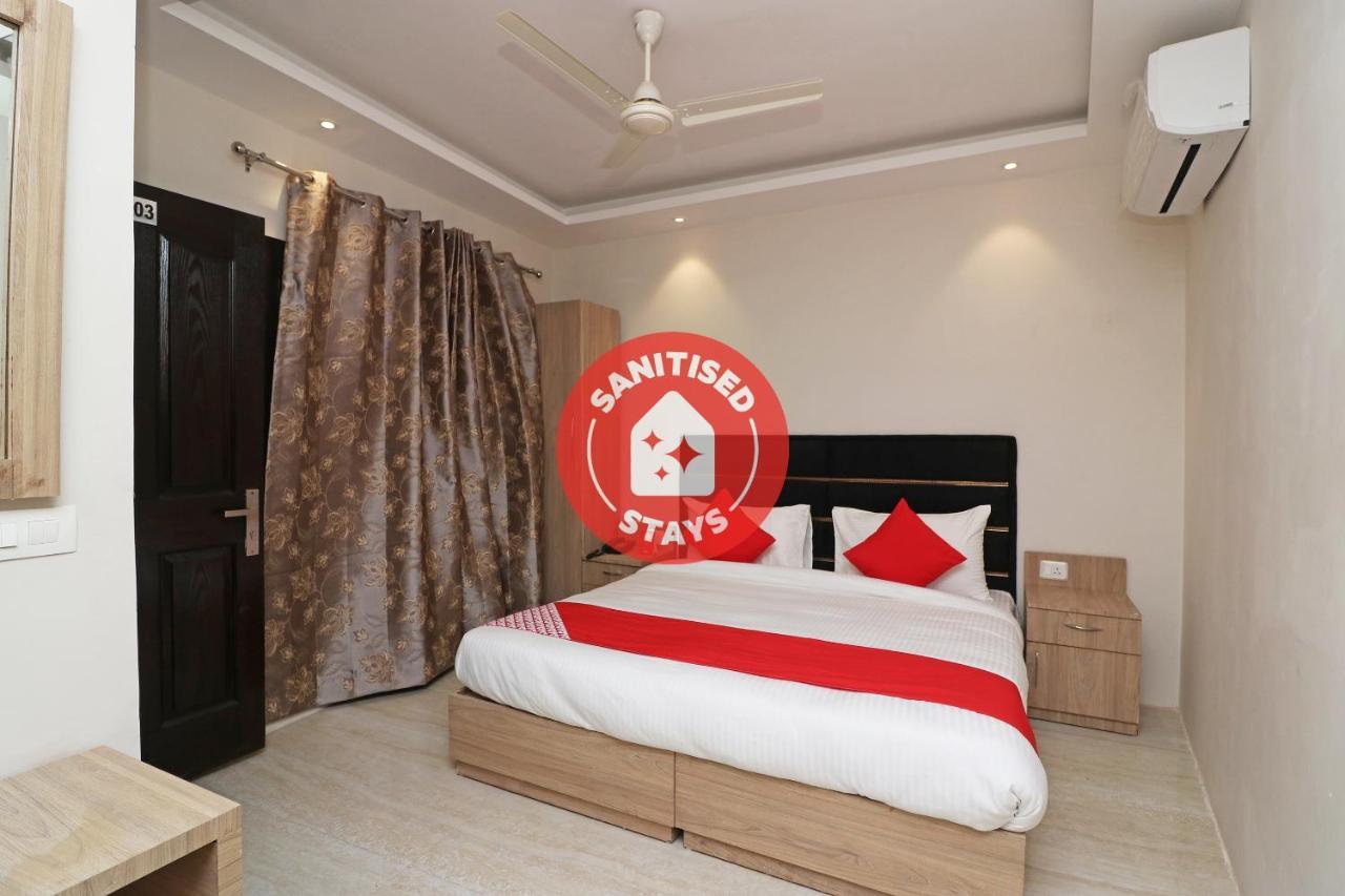 Oyo 72937 Hotel Tyagraj Agra  Extérieur photo