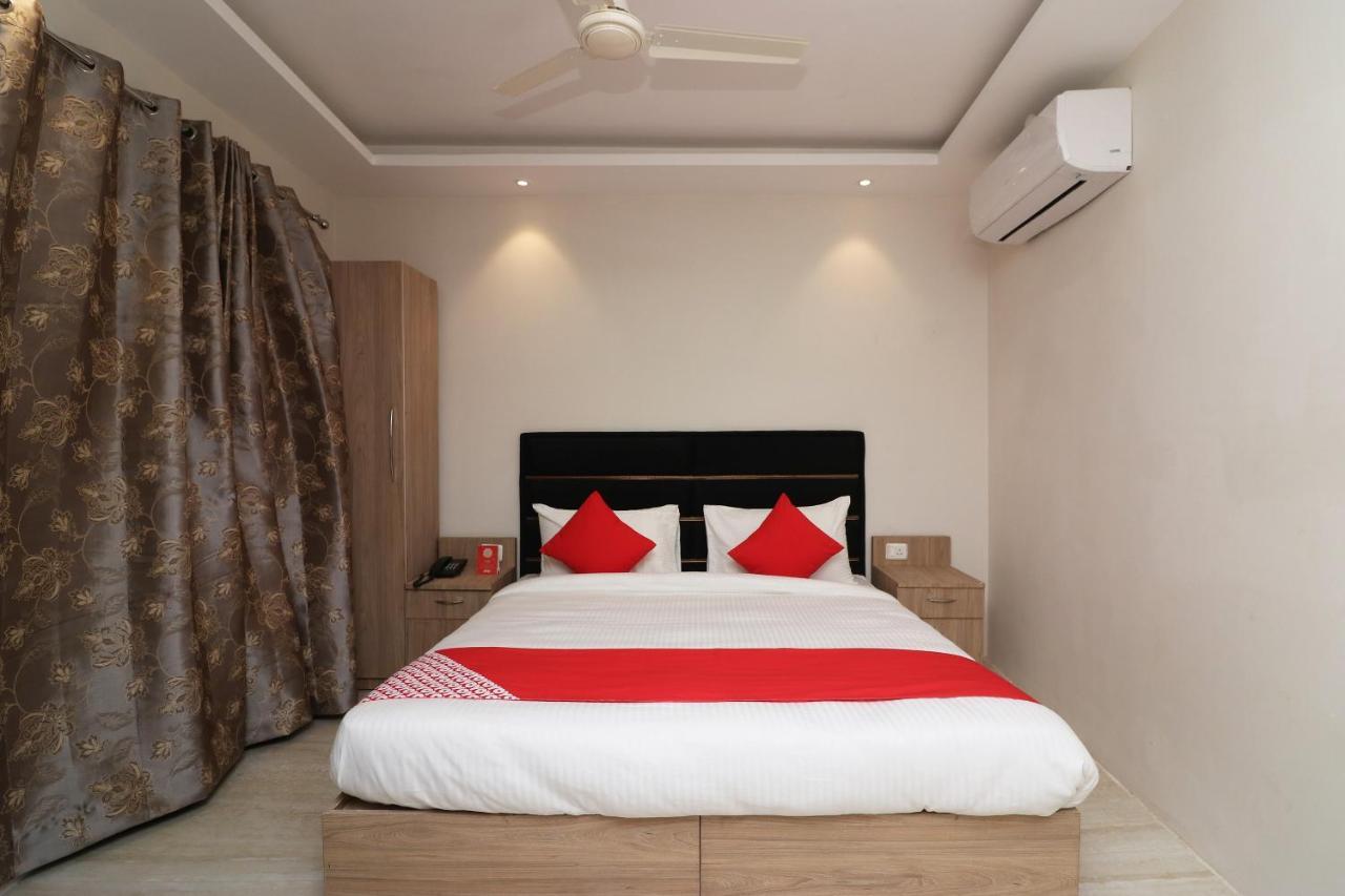 Oyo 72937 Hotel Tyagraj Agra  Extérieur photo
