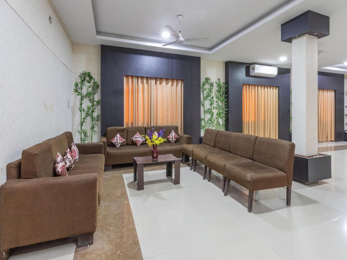 Oyo 72937 Hotel Tyagraj Agra  Extérieur photo