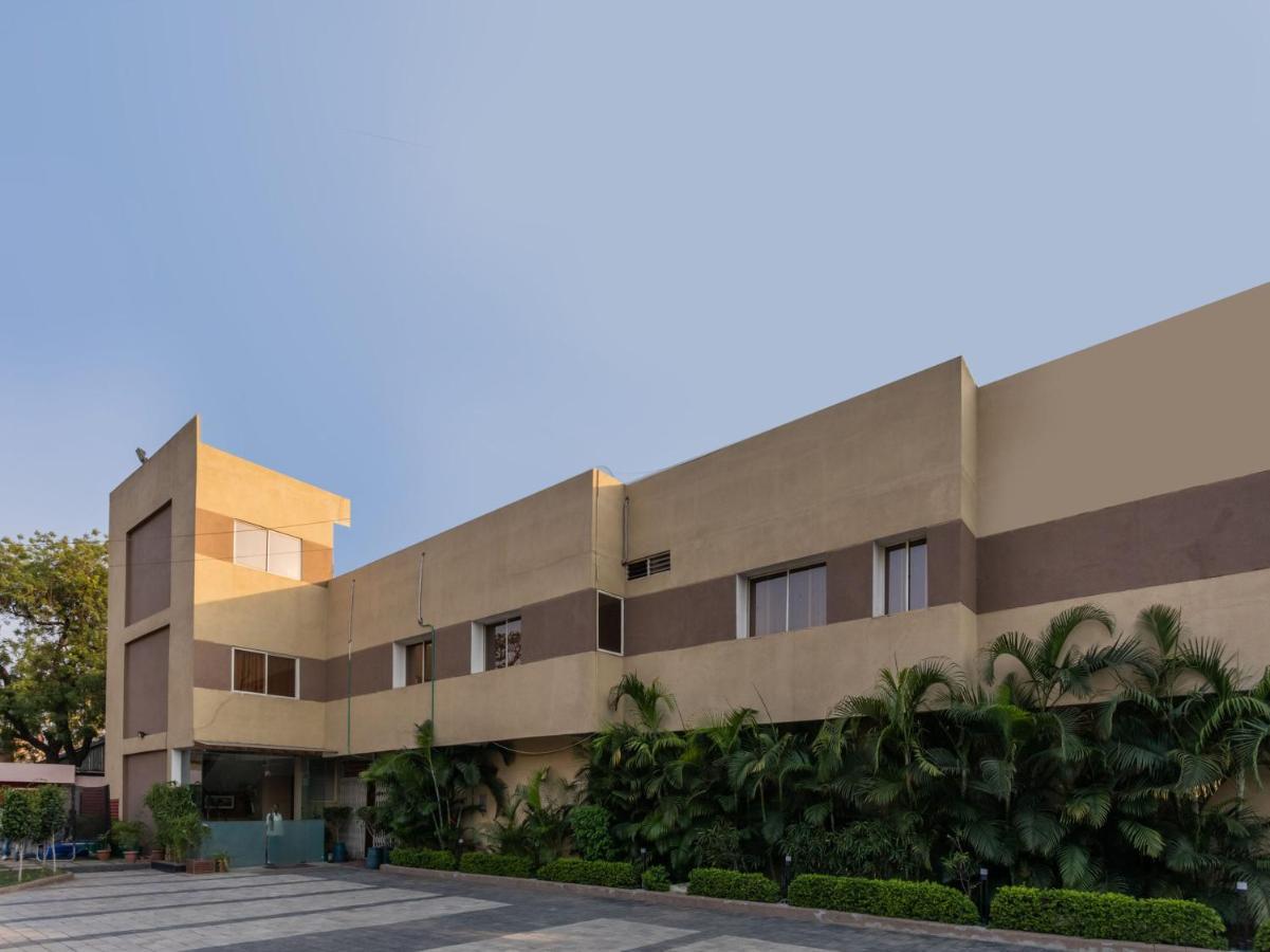 Oyo 72937 Hotel Tyagraj Agra  Extérieur photo