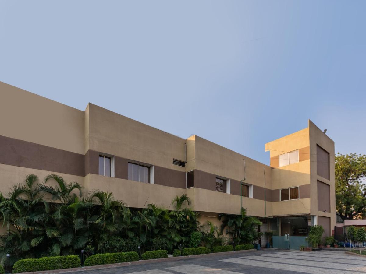 Oyo 72937 Hotel Tyagraj Agra  Extérieur photo